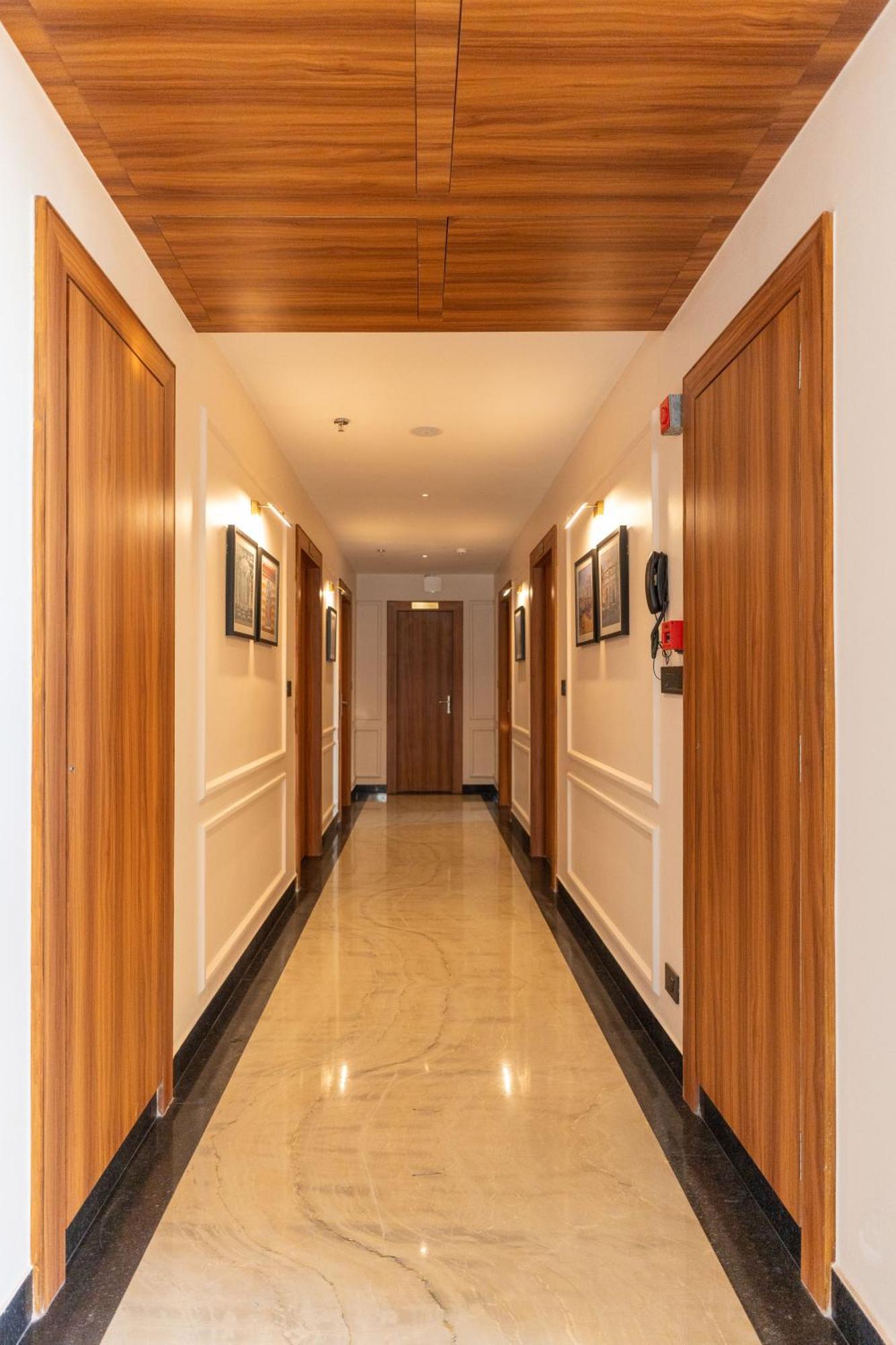 Raghunandan Palace - A Premier Boutique Stay, City Center & 500 Meters From City Railway Station Udaipur Buitenkant foto